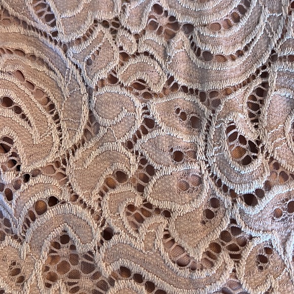 Classy girls dress - Picture 7 of 8